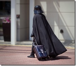 htrh_darth_vader_rolling_luggage_inuse